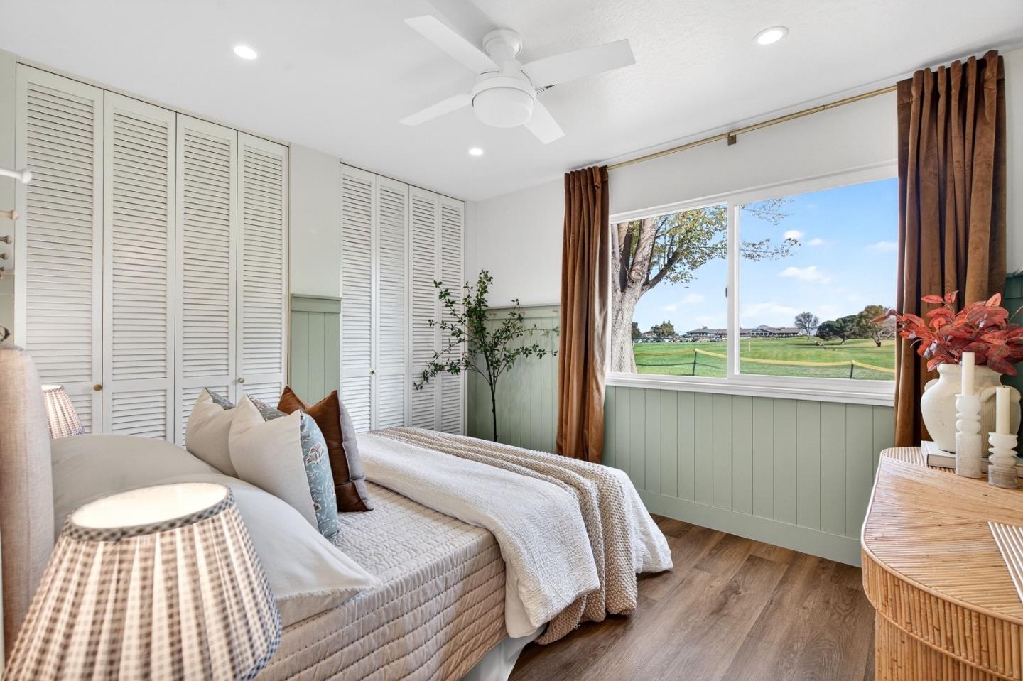 Detail Gallery Image 17 of 27 For 300 Ridgemark Dr, Hollister,  CA 95023 - 2 Beds | 2 Baths