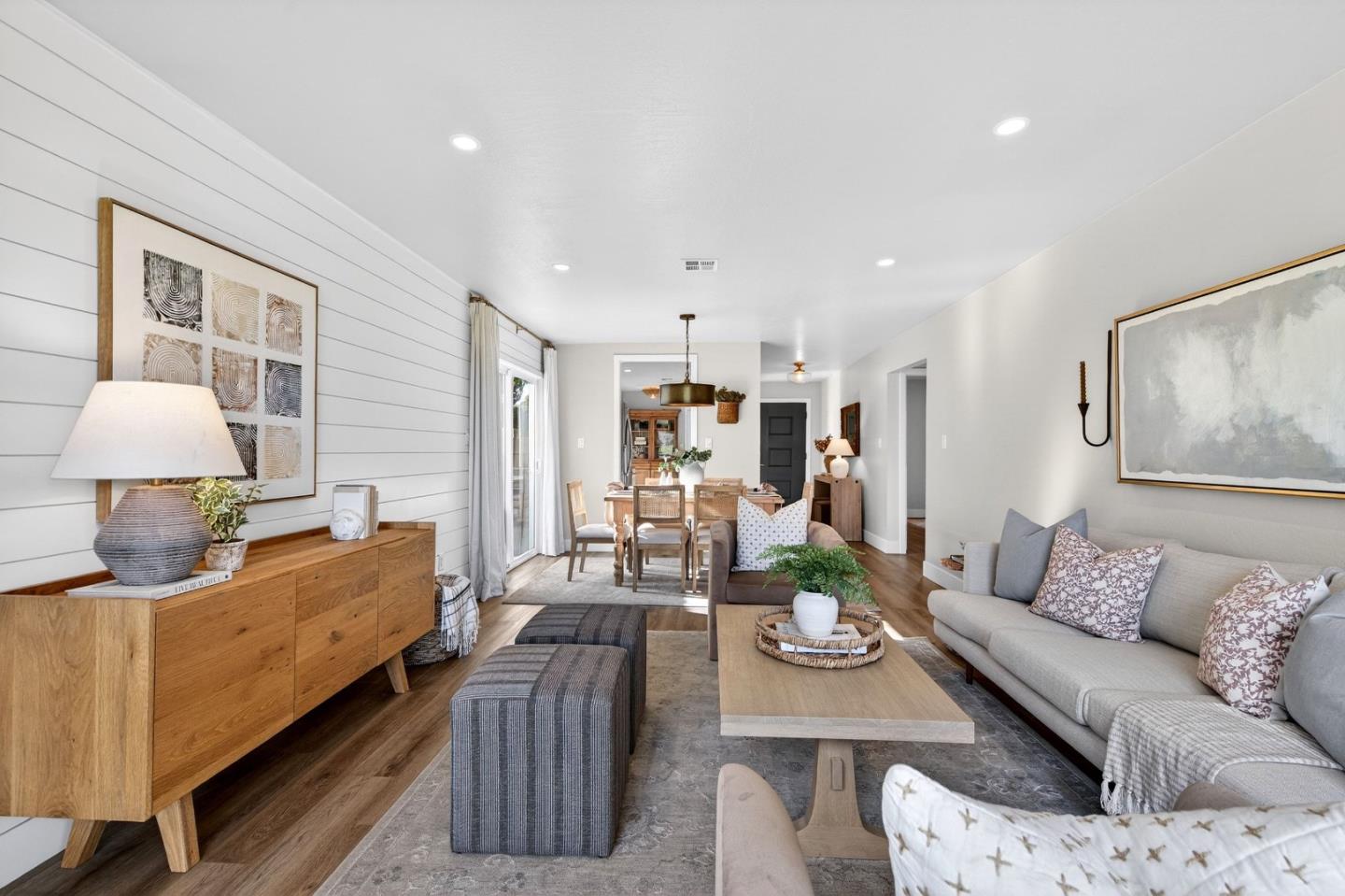 Detail Gallery Image 8 of 27 For 300 Ridgemark Dr, Hollister,  CA 95023 - 2 Beds | 2 Baths