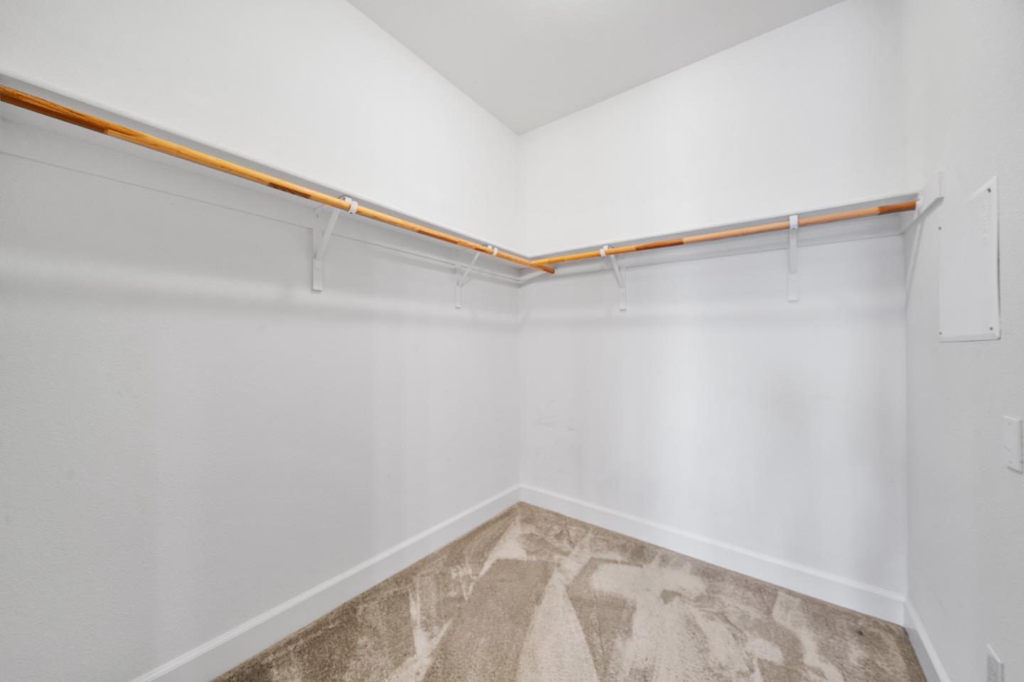 Detail Gallery Image 11 of 61 For 641 Turnbuckle Dr #1715,  Redwood City,  CA 94063 - 2 Beds | 2/1 Baths