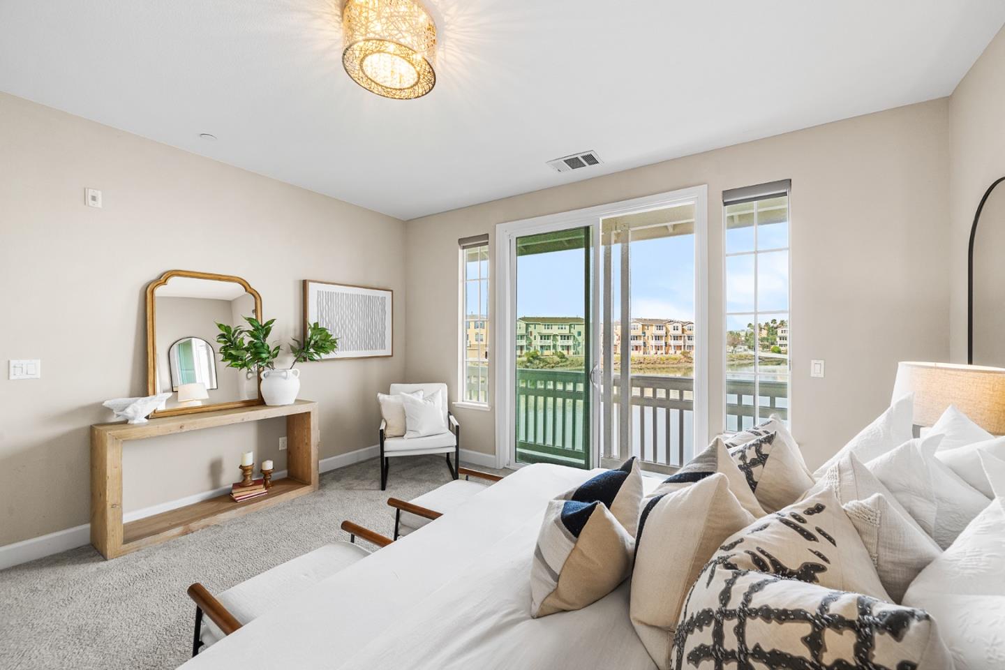 Detail Gallery Image 18 of 61 For 641 Turnbuckle Dr #1715,  Redwood City,  CA 94063 - 2 Beds | 2/1 Baths