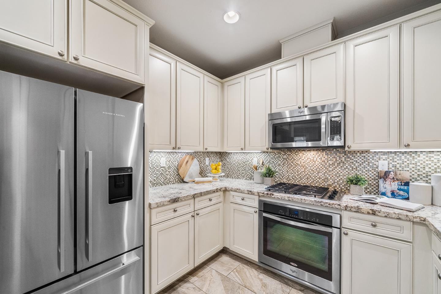 Detail Gallery Image 27 of 61 For 641 Turnbuckle Dr #1715,  Redwood City,  CA 94063 - 2 Beds | 2/1 Baths