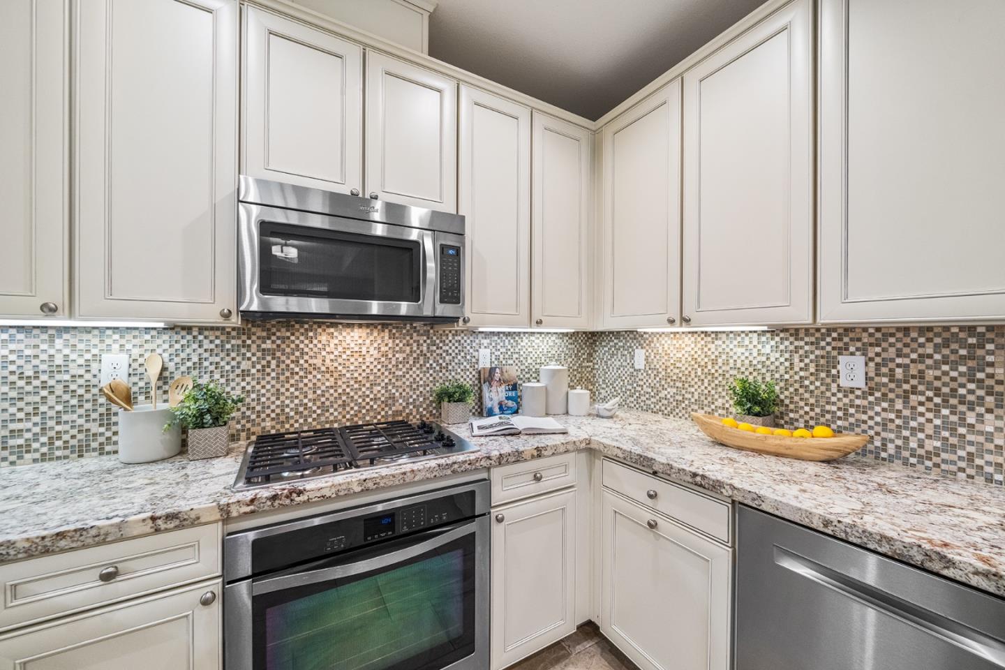 Detail Gallery Image 28 of 61 For 641 Turnbuckle Dr #1715,  Redwood City,  CA 94063 - 2 Beds | 2/1 Baths