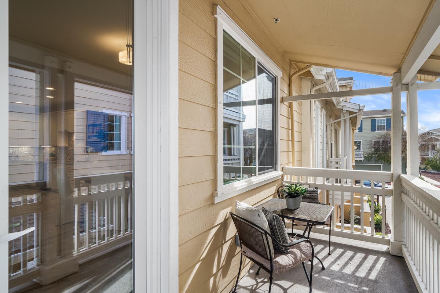 Detail Gallery Image 35 of 61 For 641 Turnbuckle Dr #1715,  Redwood City,  CA 94063 - 2 Beds | 2/1 Baths