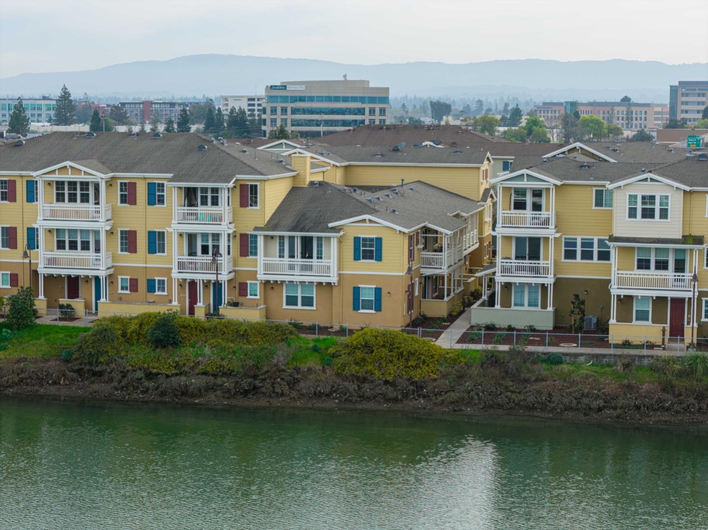 Detail Gallery Image 48 of 61 For 641 Turnbuckle Dr #1715,  Redwood City,  CA 94063 - 2 Beds | 2/1 Baths