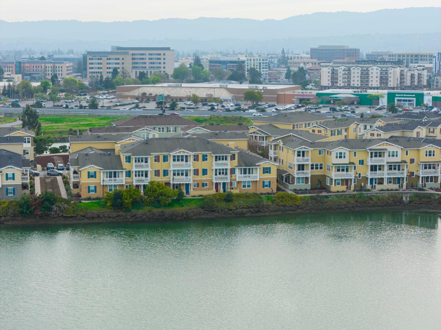 Detail Gallery Image 50 of 61 For 641 Turnbuckle Dr #1715,  Redwood City,  CA 94063 - 2 Beds | 2/1 Baths