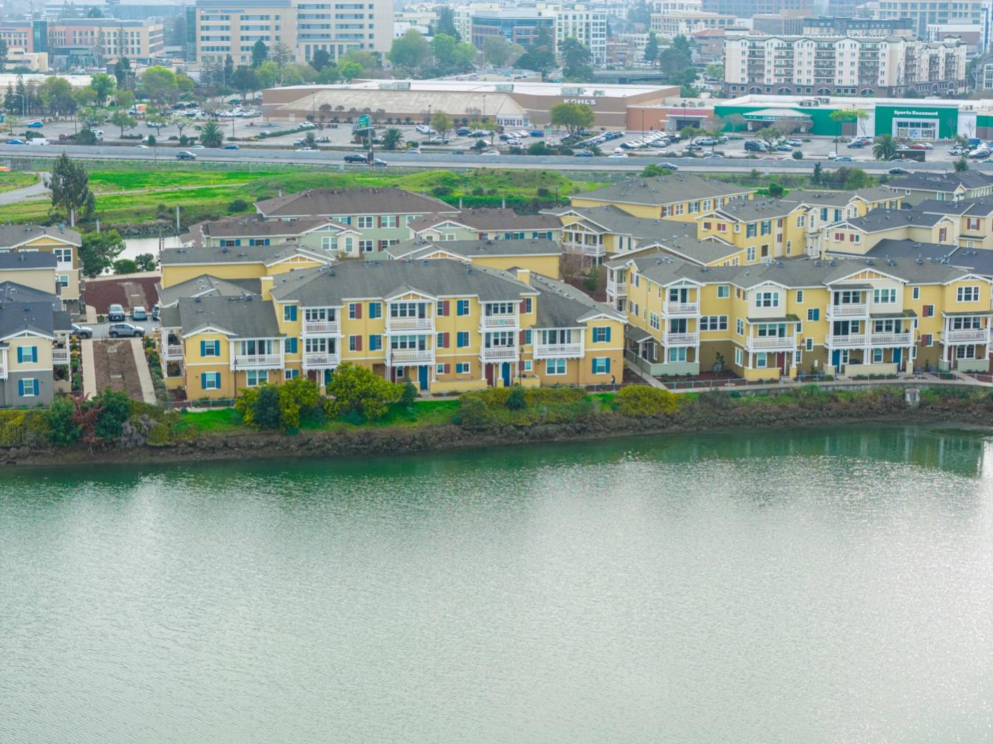 Detail Gallery Image 51 of 61 For 641 Turnbuckle Dr #1715,  Redwood City,  CA 94063 - 2 Beds | 2/1 Baths