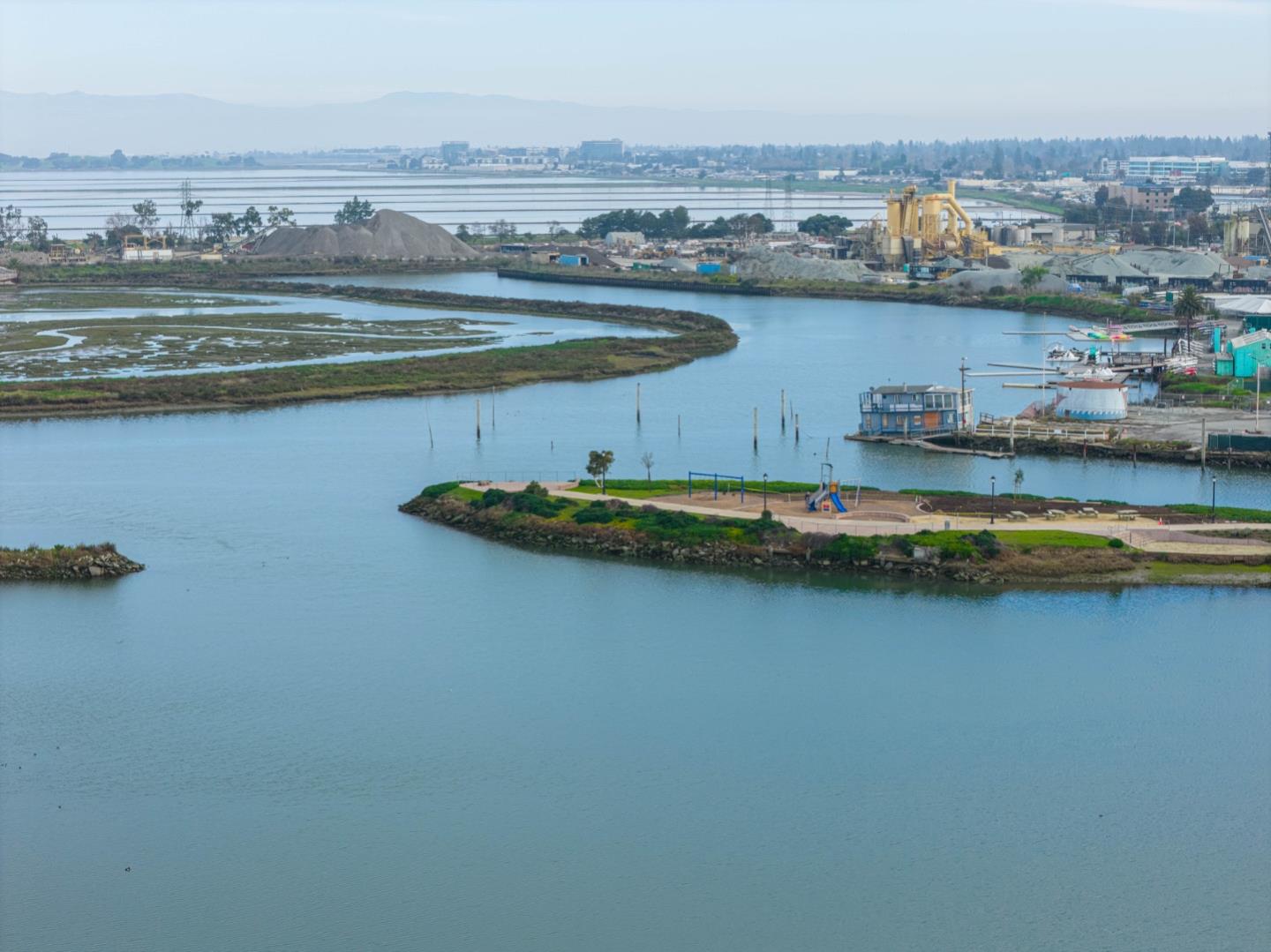 Detail Gallery Image 52 of 61 For 641 Turnbuckle Dr #1715,  Redwood City,  CA 94063 - 2 Beds | 2/1 Baths