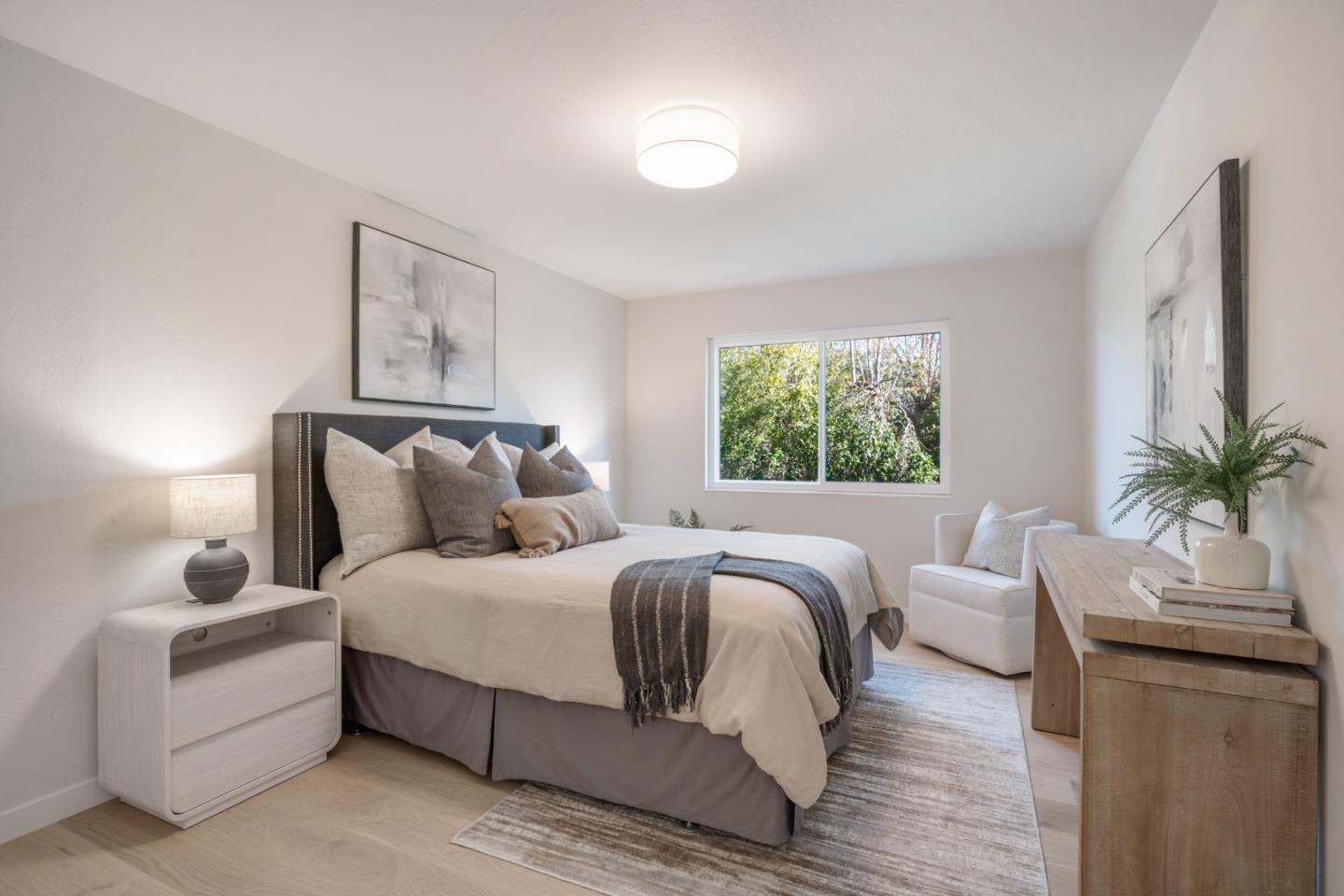 Detail Gallery Image 14 of 30 For 740 Greenview Pl, Los Altos,  CA 94024 - 4 Beds | 2/1 Baths