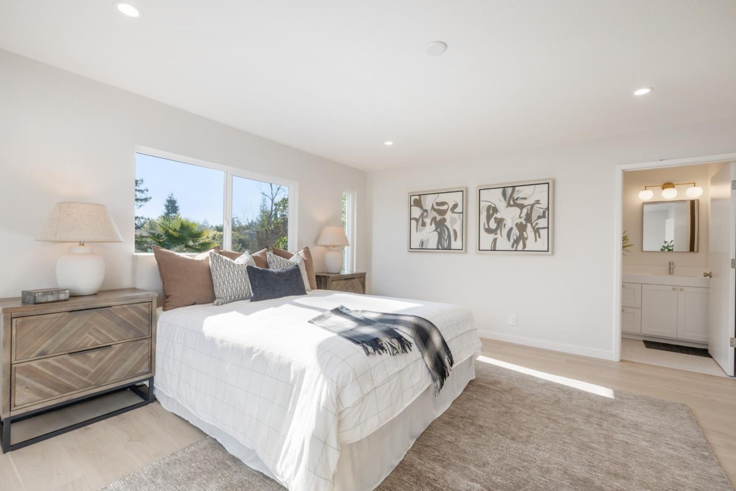 Detail Gallery Image 23 of 30 For 740 Greenview Pl, Los Altos,  CA 94024 - 4 Beds | 2/1 Baths