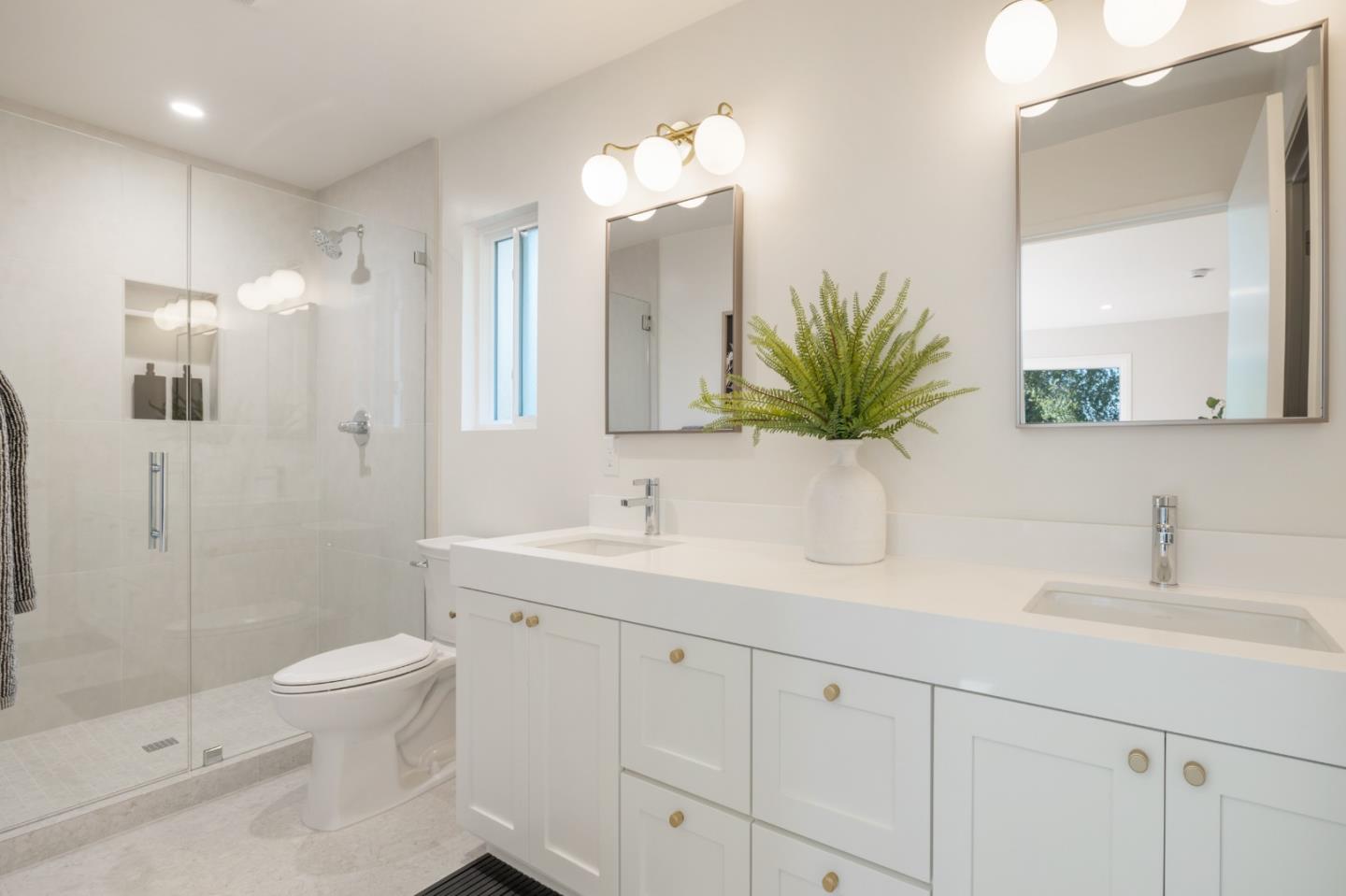 Detail Gallery Image 24 of 30 For 740 Greenview Pl, Los Altos,  CA 94024 - 4 Beds | 2/1 Baths