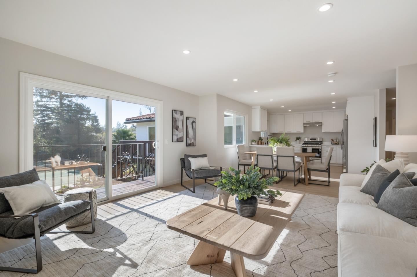 Detail Gallery Image 9 of 30 For 740 Greenview Pl, Los Altos,  CA 94024 - 4 Beds | 2/1 Baths