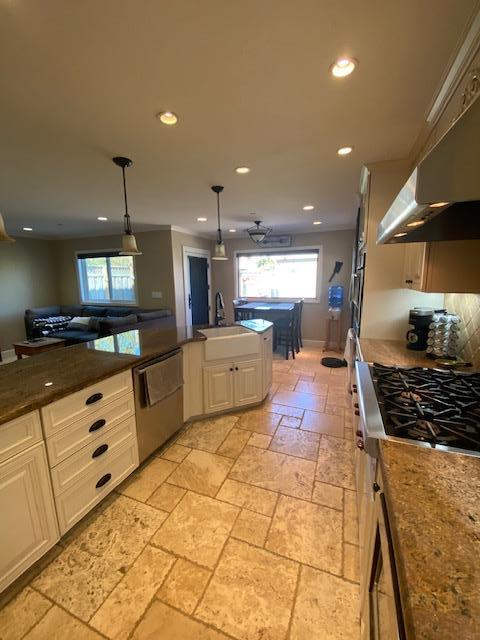 Detail Gallery Image 3 of 15 For 229 Garcia Ave, Half Moon Bay,  CA 94019 - 4 Beds | 3/2 Baths