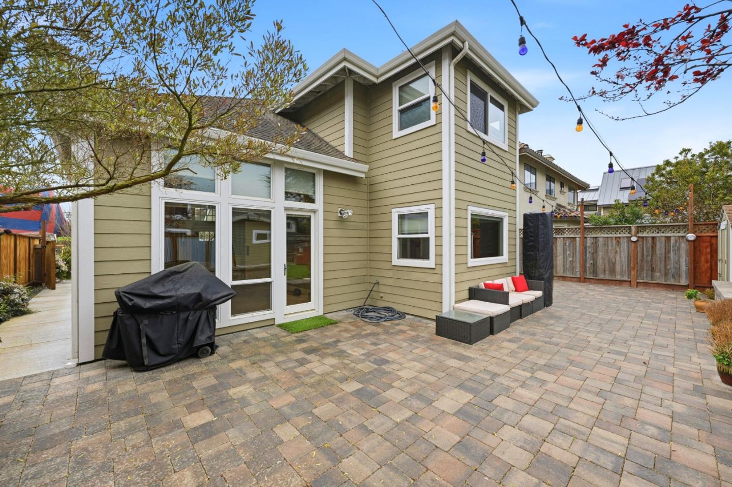 Detail Gallery Image 33 of 44 For 229 Garcia Ave, Half Moon Bay,  CA 94019 - 4 Beds | 3/2 Baths