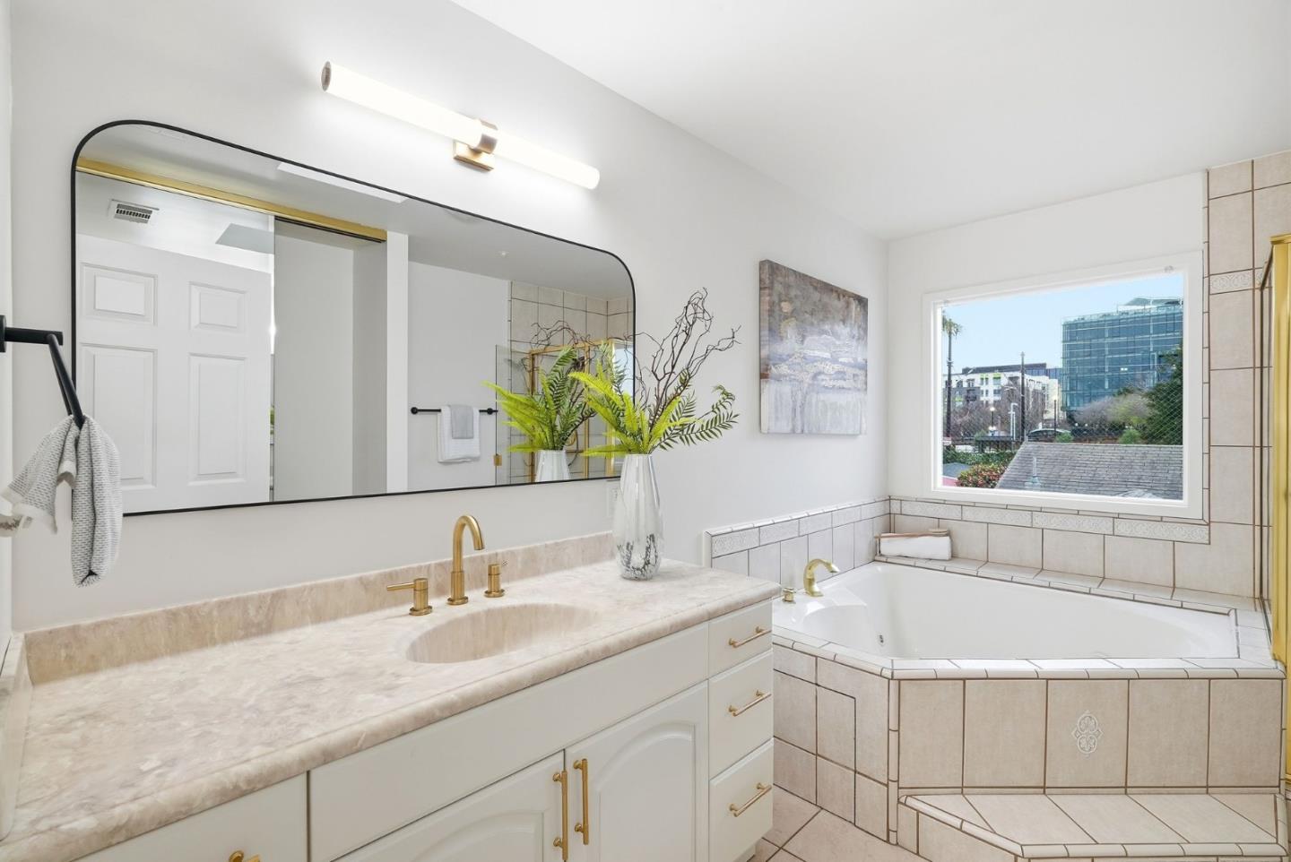 Detail Gallery Image 17 of 45 For 320 Angel Ave, Sunnyvale,  CA 94086 - 6 Beds | 5 Baths