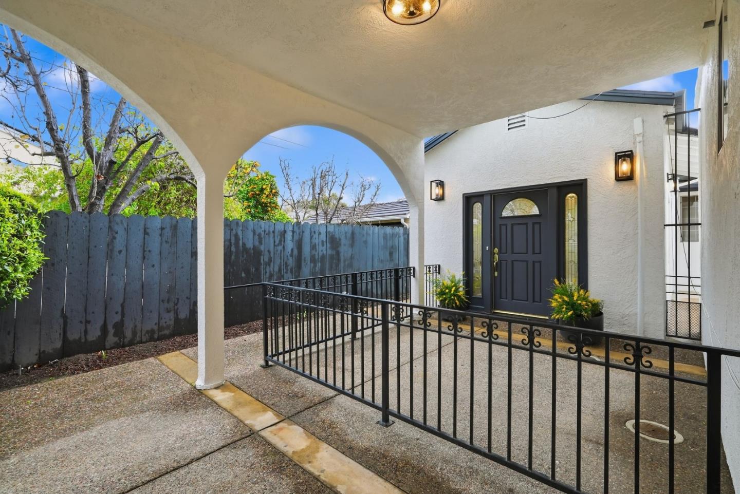 Detail Gallery Image 18 of 45 For 320 Angel Ave, Sunnyvale,  CA 94086 - 6 Beds | 5 Baths