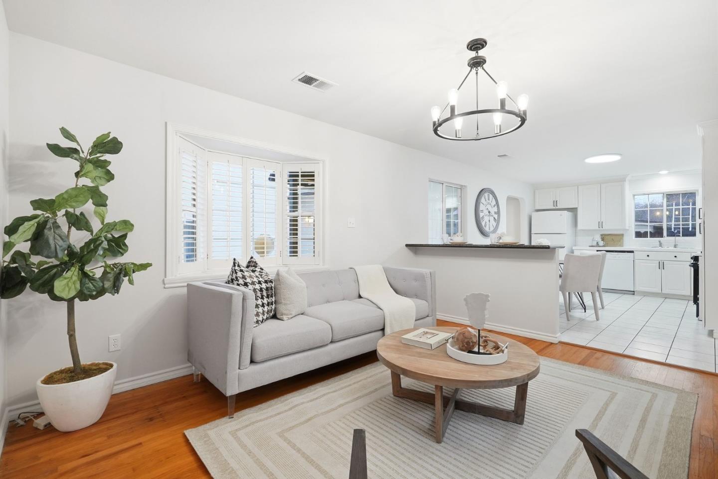 Detail Gallery Image 22 of 45 For 320 Angel Ave, Sunnyvale,  CA 94086 - 6 Beds | 5 Baths