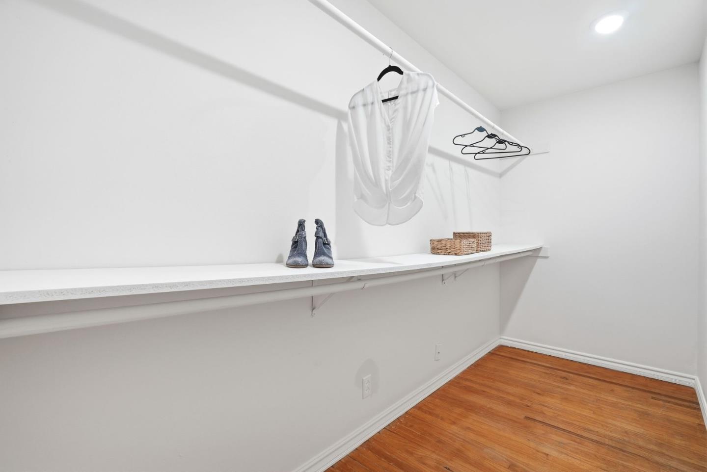 Detail Gallery Image 26 of 45 For 320 Angel Ave, Sunnyvale,  CA 94086 - 6 Beds | 5 Baths