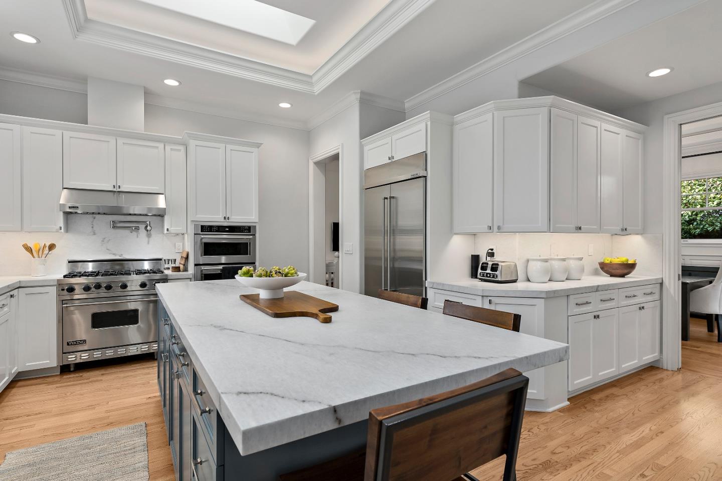 Detail Gallery Image 12 of 44 For 910 Cambridge Ave, Menlo Park,  CA 94025 - 4 Beds | 3/1 Baths