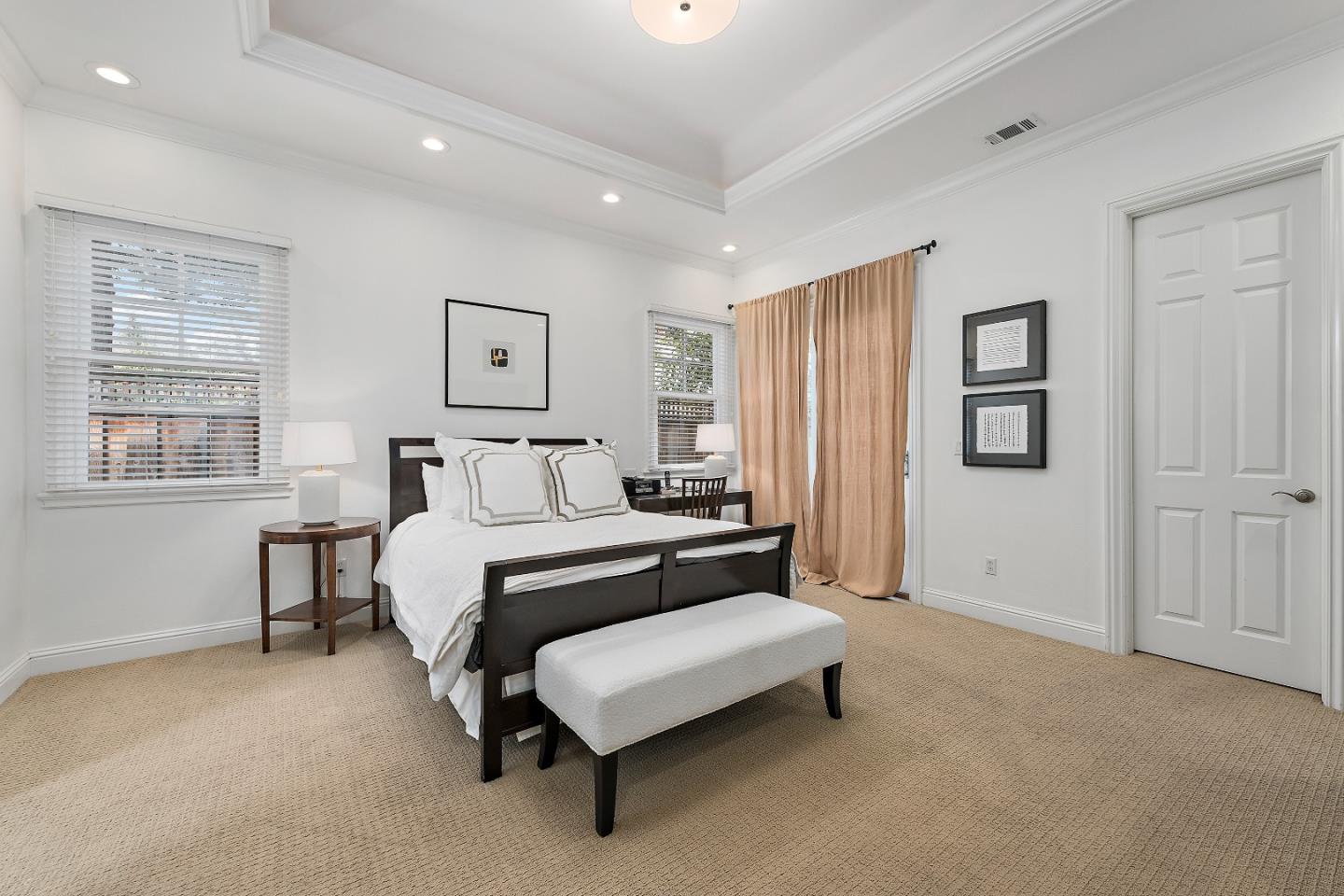 Detail Gallery Image 24 of 44 For 910 Cambridge Ave, Menlo Park,  CA 94025 - 4 Beds | 3/1 Baths