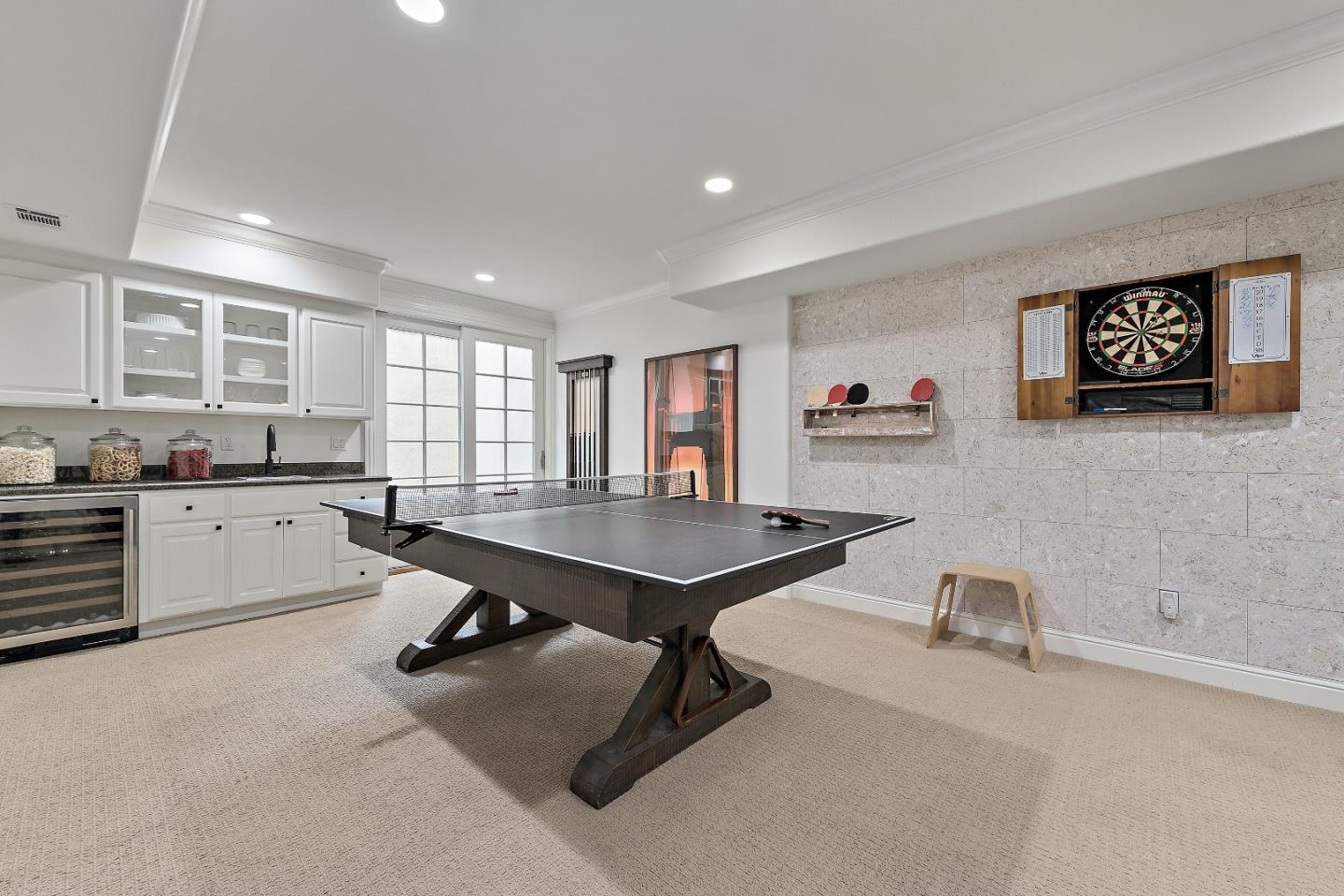 Detail Gallery Image 33 of 44 For 910 Cambridge Ave, Menlo Park,  CA 94025 - 4 Beds | 3/1 Baths