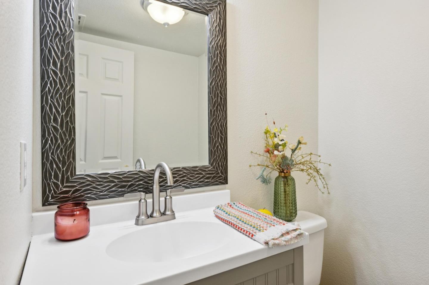 Detail Gallery Image 10 of 29 For 360 San Juan Grade Rd, Salinas,  CA 93906 - 3 Beds | 2/1 Baths