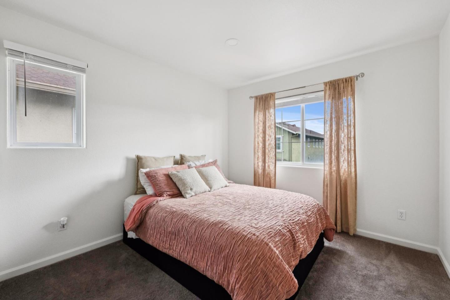 Detail Gallery Image 19 of 29 For 360 San Juan Grade Rd, Salinas,  CA 93906 - 3 Beds | 2/1 Baths