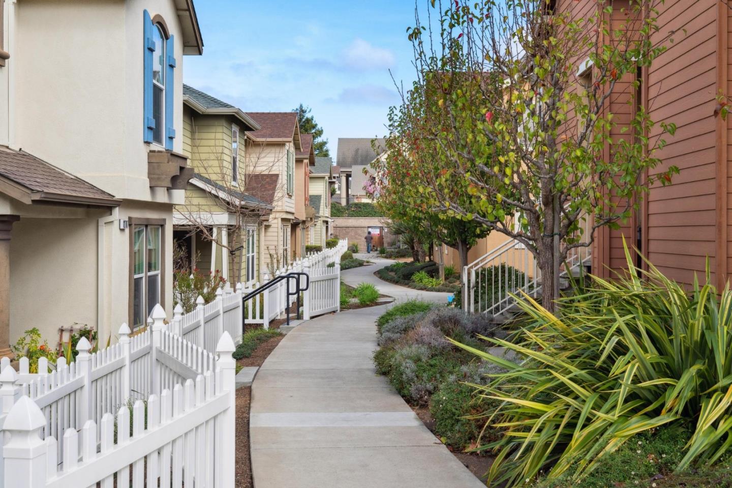 Detail Gallery Image 26 of 29 For 360 San Juan Grade Rd, Salinas,  CA 93906 - 3 Beds | 2/1 Baths