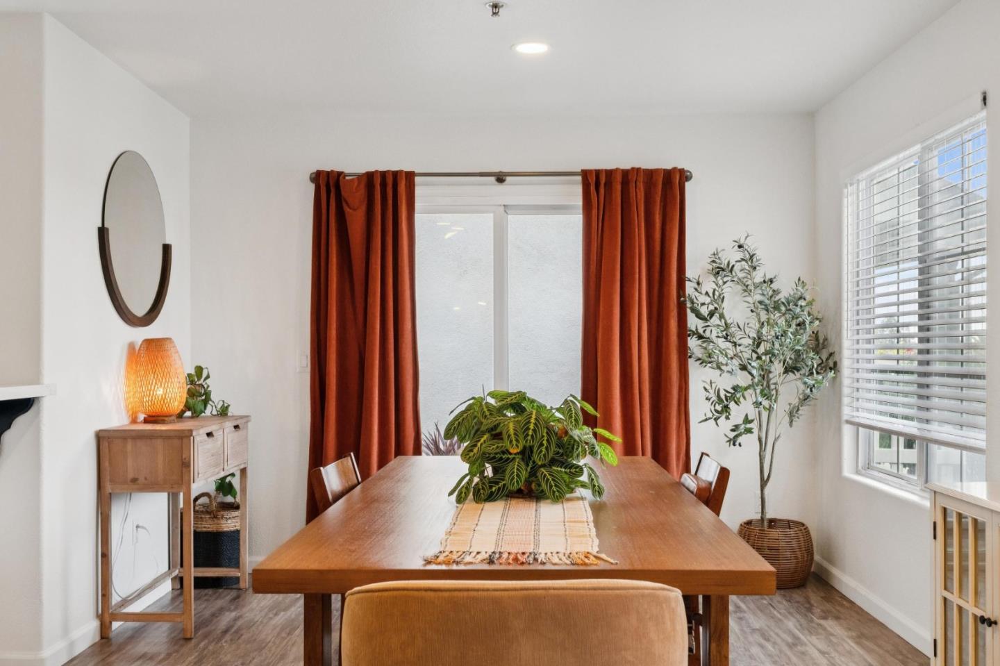 Detail Gallery Image 3 of 29 For 360 San Juan Grade Rd, Salinas,  CA 93906 - 3 Beds | 2/1 Baths