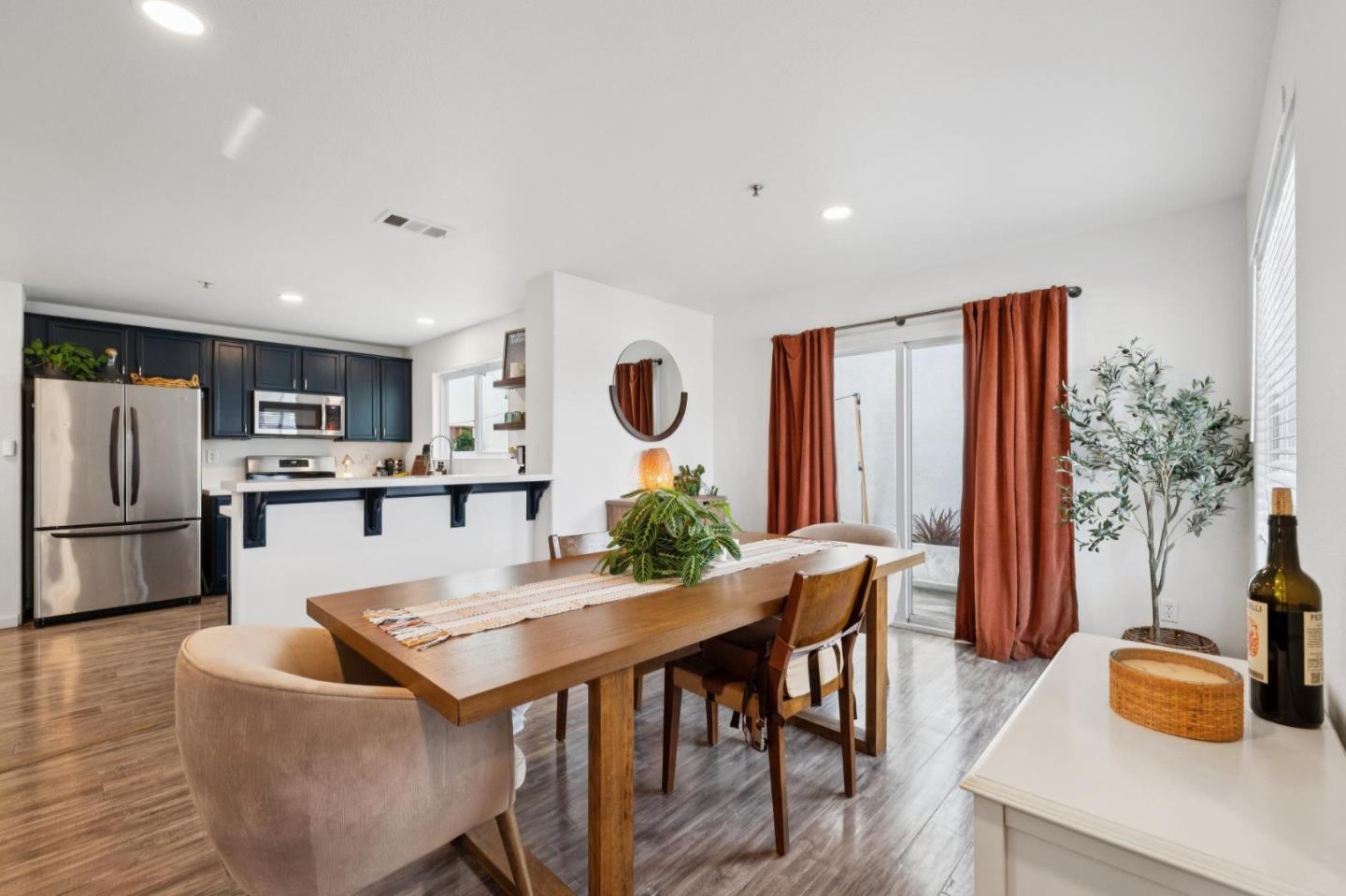 Detail Gallery Image 5 of 29 For 360 San Juan Grade Rd, Salinas,  CA 93906 - 3 Beds | 2/1 Baths