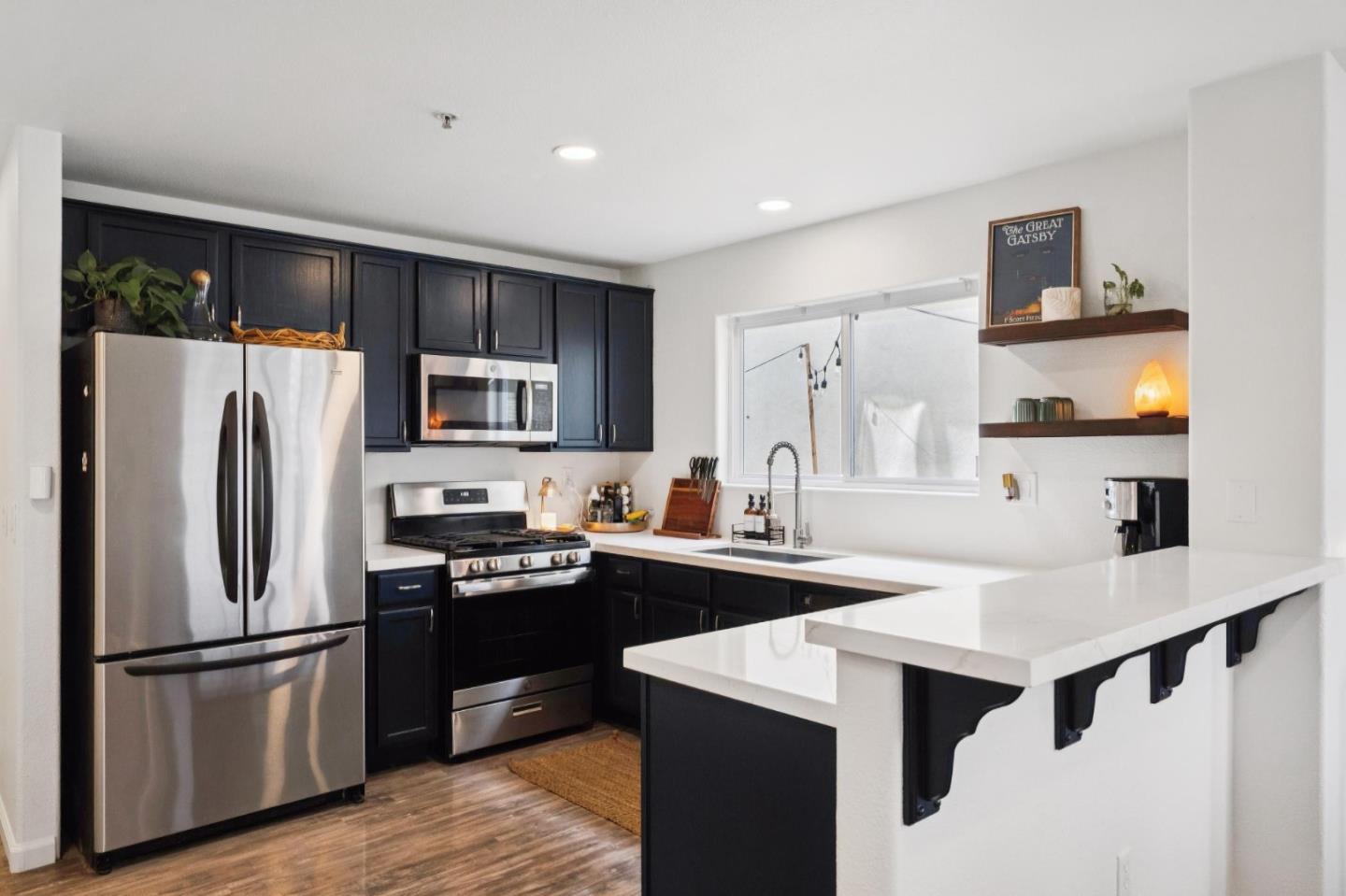 Detail Gallery Image 6 of 29 For 360 San Juan Grade Rd, Salinas,  CA 93906 - 3 Beds | 2/1 Baths