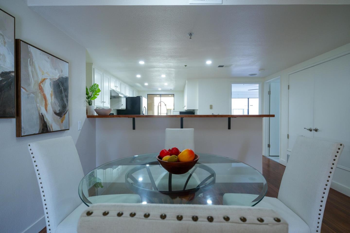 Detail Gallery Image 10 of 29 For 20666 Celeste Cir, Cupertino,  CA 95014 - 1 Beds | 1 Baths