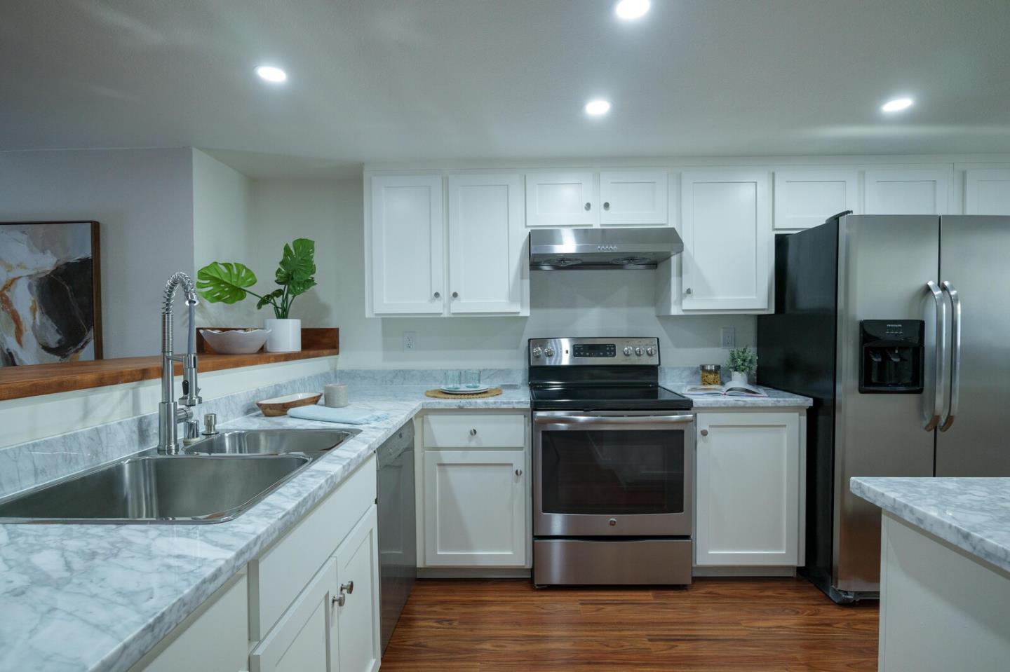 Detail Gallery Image 15 of 29 For 20666 Celeste Cir, Cupertino,  CA 95014 - 1 Beds | 1 Baths