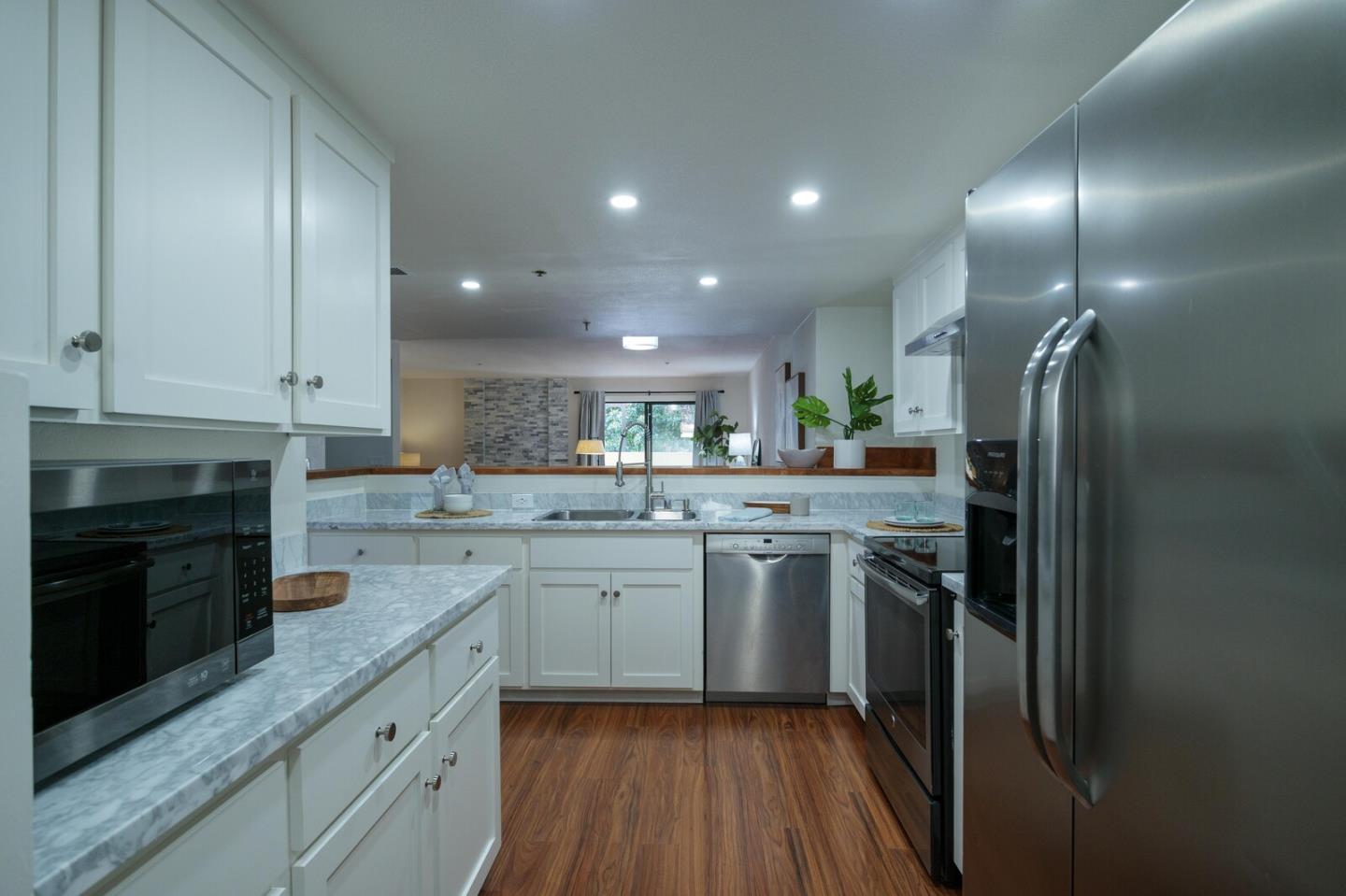 Detail Gallery Image 19 of 29 For 20666 Celeste Cir, Cupertino,  CA 95014 - 1 Beds | 1 Baths