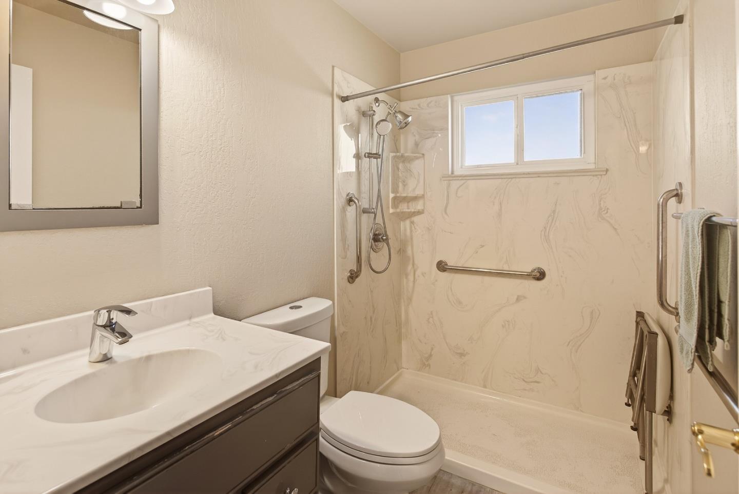 Detail Gallery Image 22 of 32 For 4822 Pepperwood Way, San Jose,  CA 95124 - 4 Beds | 2 Baths