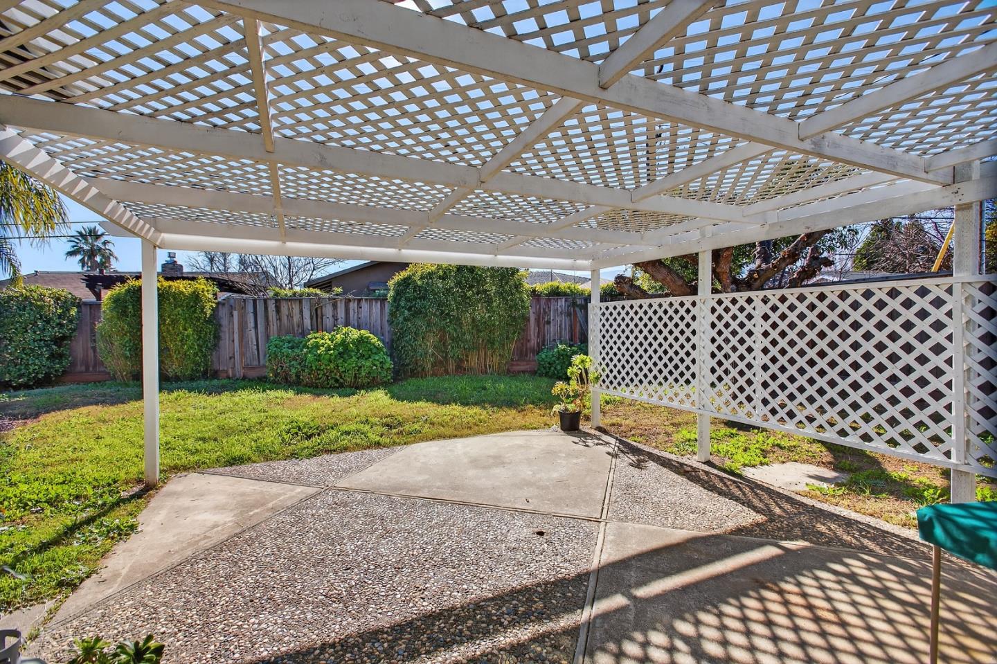 Detail Gallery Image 24 of 32 For 4822 Pepperwood Way, San Jose,  CA 95124 - 4 Beds | 2 Baths