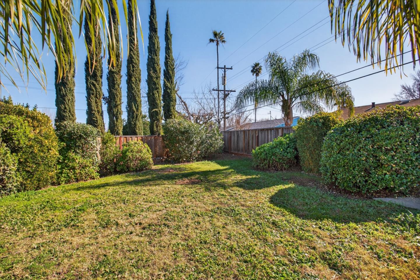 Detail Gallery Image 28 of 32 For 4822 Pepperwood Way, San Jose,  CA 95124 - 4 Beds | 2 Baths