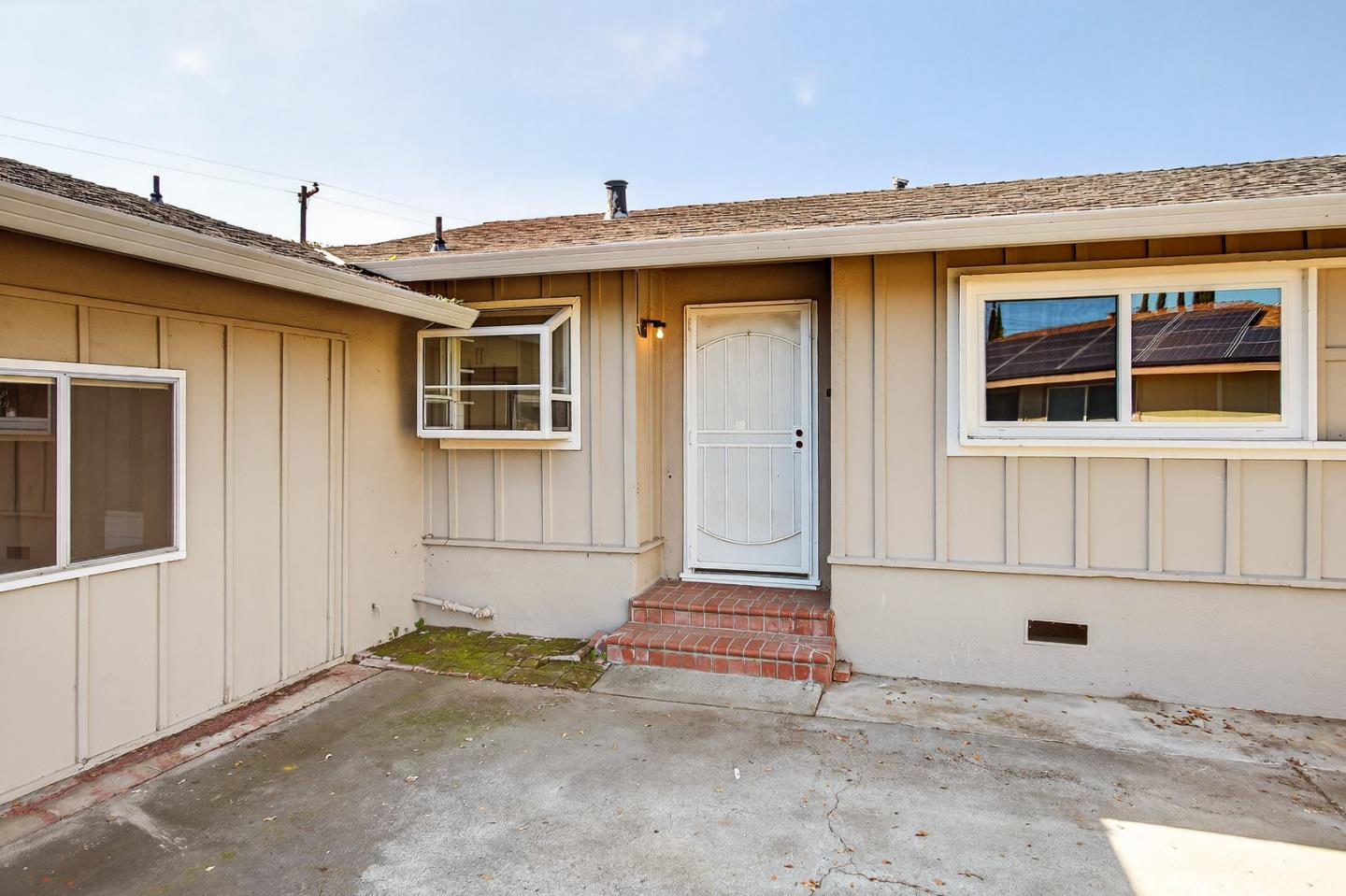 Detail Gallery Image 4 of 32 For 4822 Pepperwood Way, San Jose,  CA 95124 - 4 Beds | 2 Baths