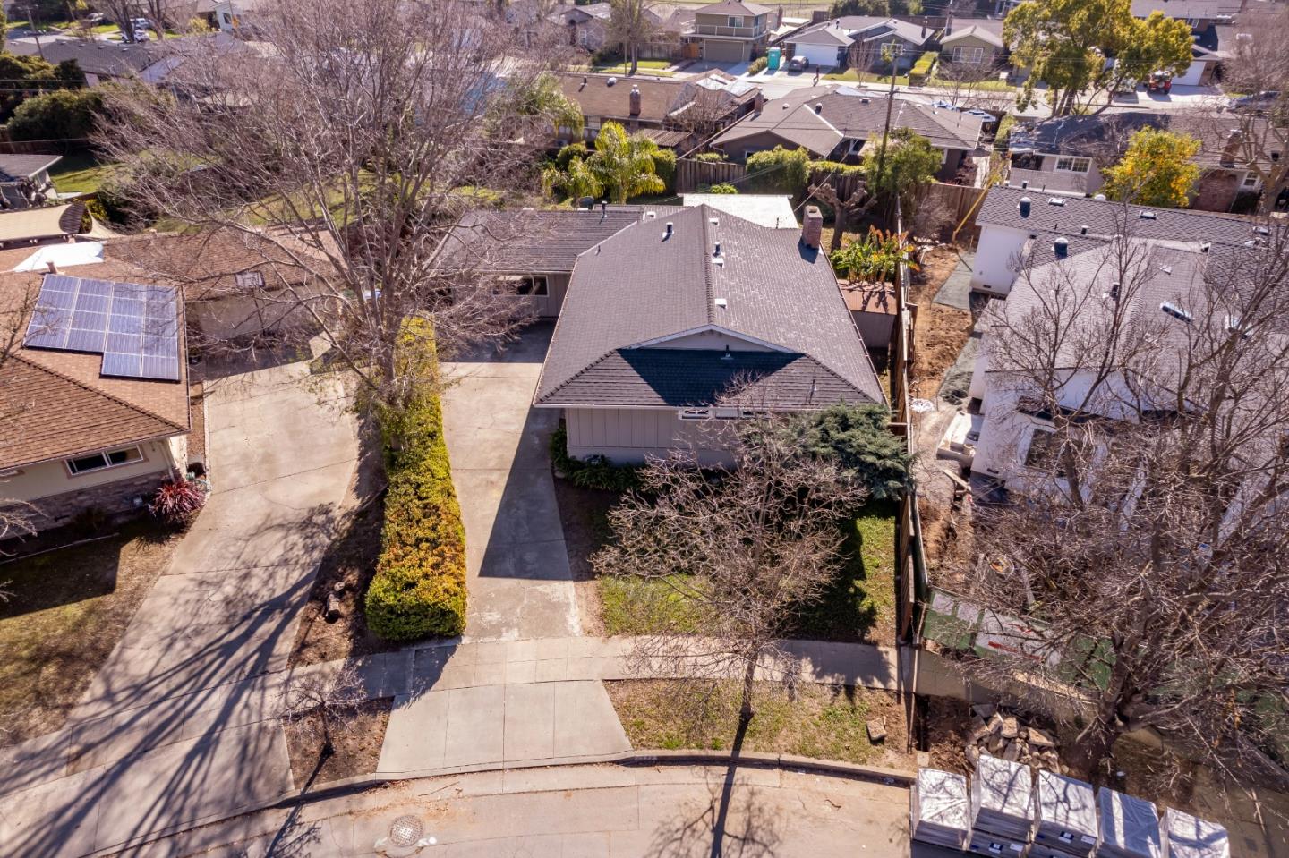 Detail Gallery Image 6 of 32 For 4822 Pepperwood Way, San Jose,  CA 95124 - 4 Beds | 2 Baths