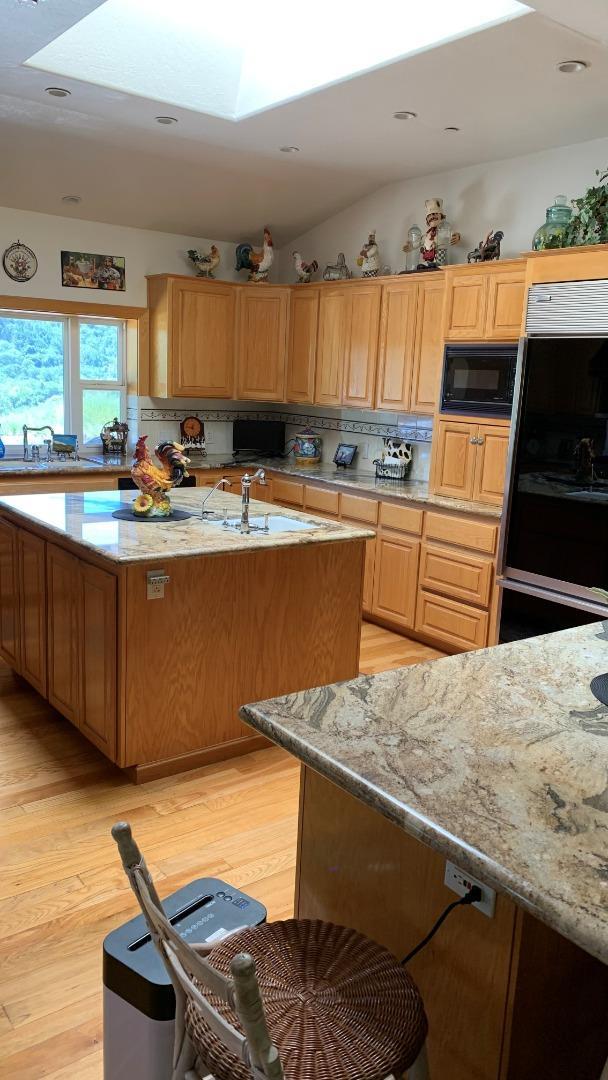 Detail Gallery Image 23 of 43 For 21050 Uvas Road, Morgan Hill,  CA 95037 - 5 Beds | 5/1 Baths