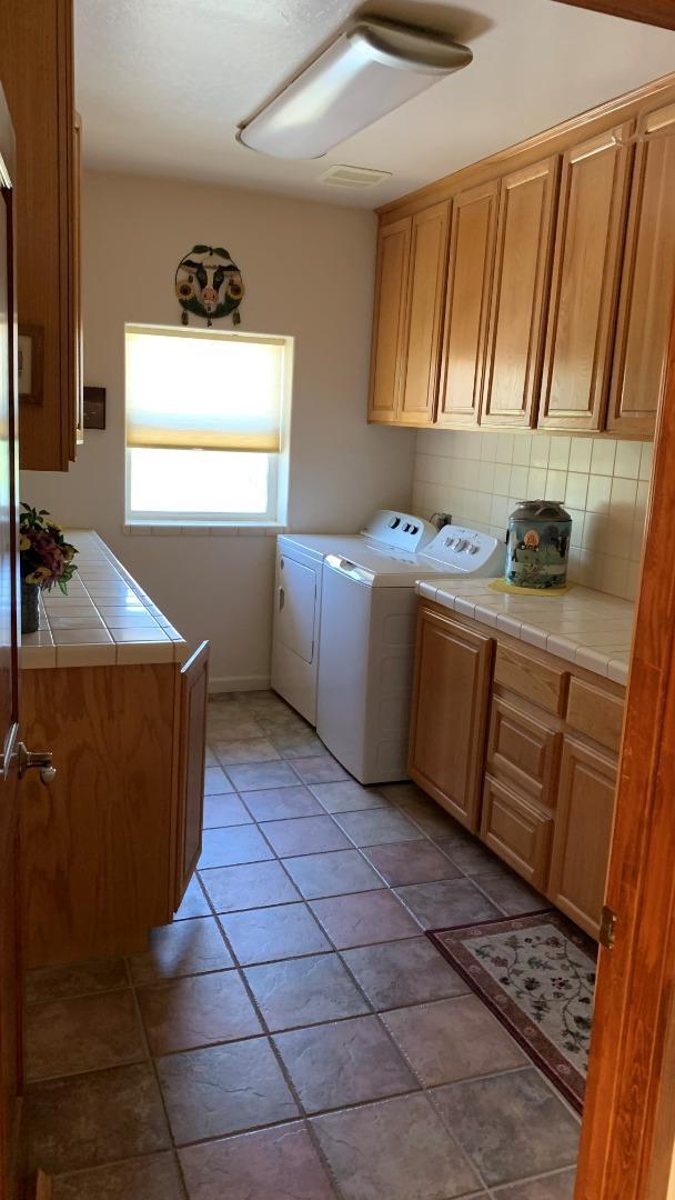 Detail Gallery Image 35 of 43 For 21050 Uvas Road, Morgan Hill,  CA 95037 - 5 Beds | 5/1 Baths