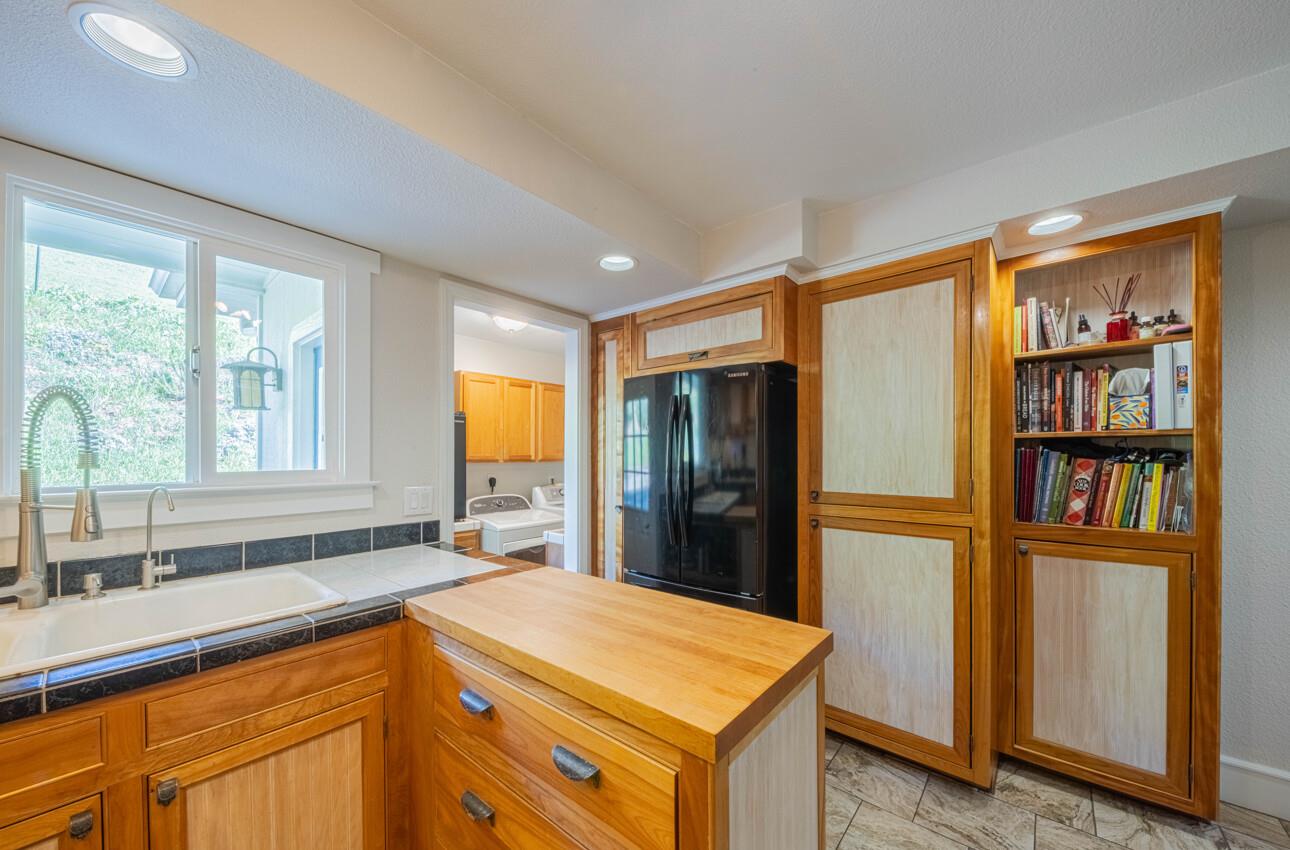 Detail Gallery Image 18 of 33 For 820 Comstock Rd, Hollister,  CA 95023 - 3 Beds | 2 Baths