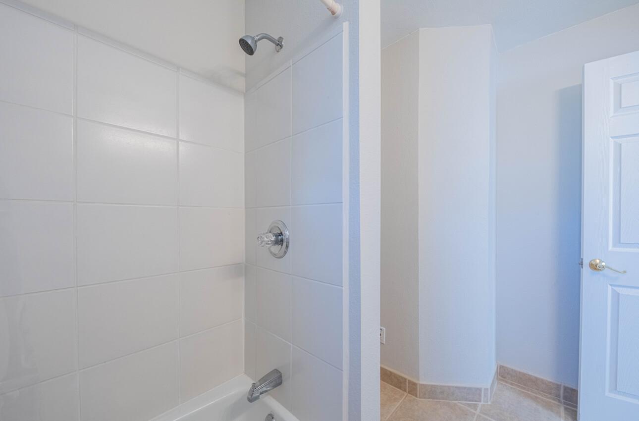 Detail Gallery Image 25 of 33 For 820 Comstock Rd, Hollister,  CA 95023 - 3 Beds | 2 Baths