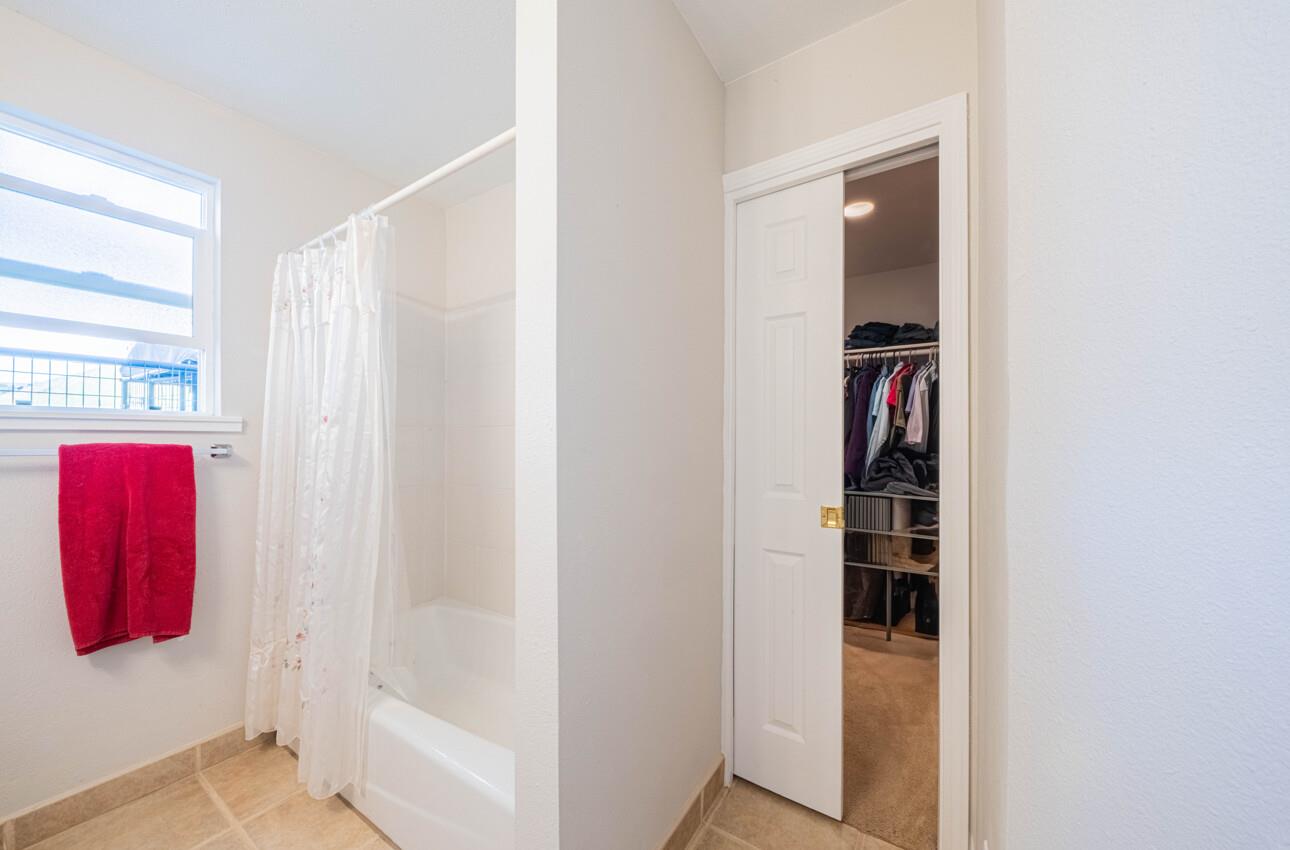 Detail Gallery Image 26 of 33 For 820 Comstock Rd, Hollister,  CA 95023 - 3 Beds | 2 Baths