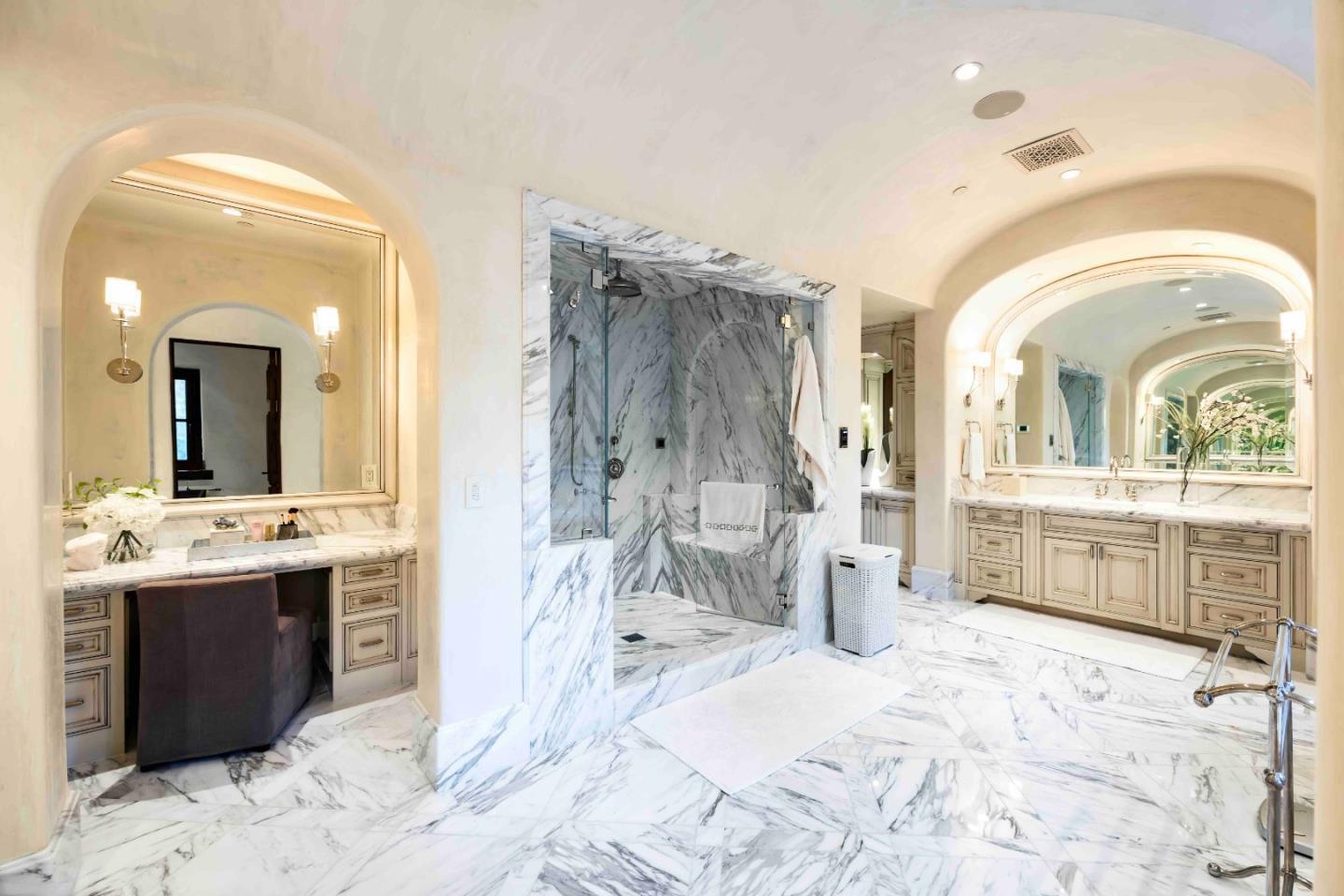 Detail Gallery Image 19 of 52 For 35 Barry Ln, Atherton,  CA 94027 - 7 Beds | 8/2 Baths