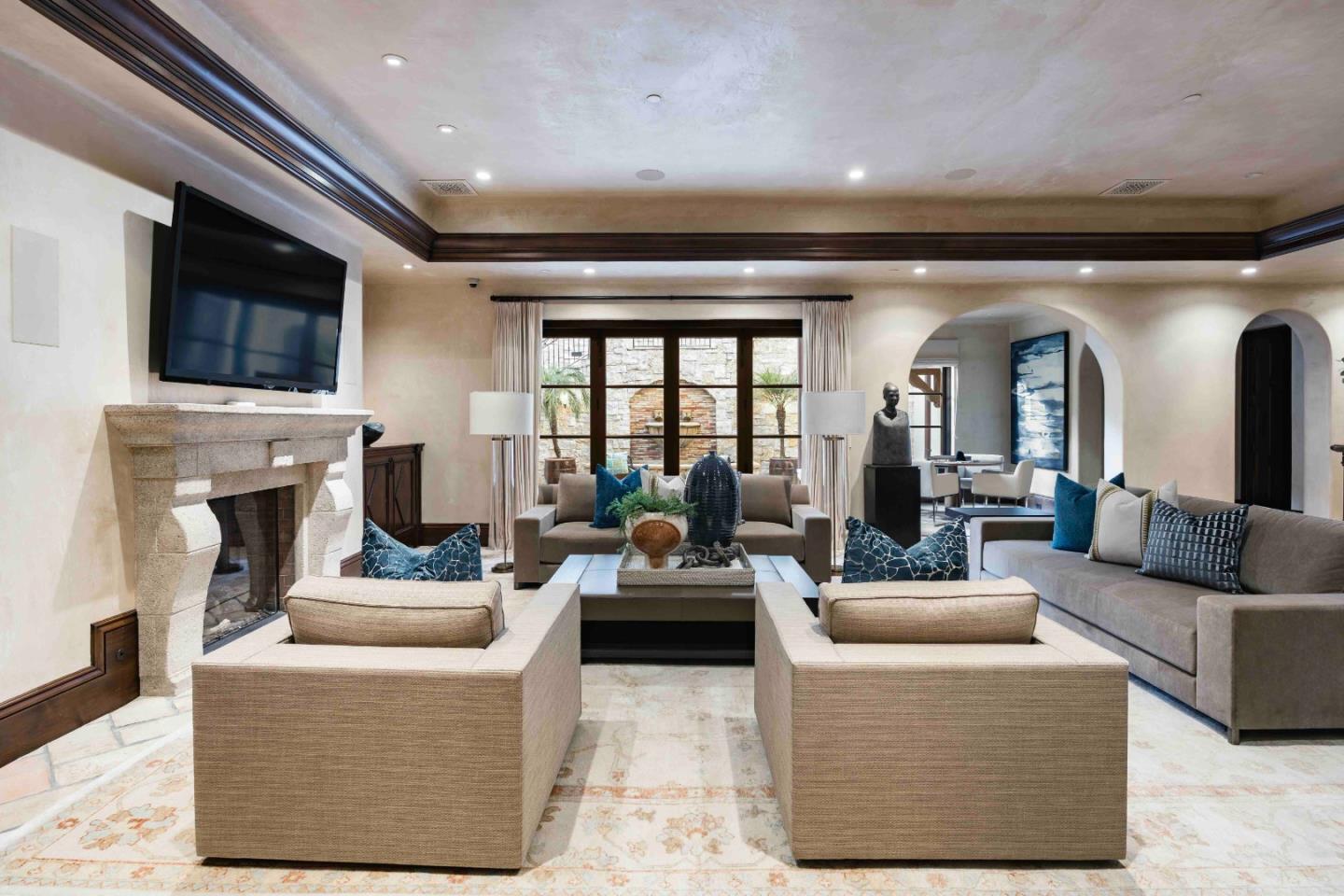 Detail Gallery Image 26 of 52 For 35 Barry Ln, Atherton,  CA 94027 - 7 Beds | 8/2 Baths