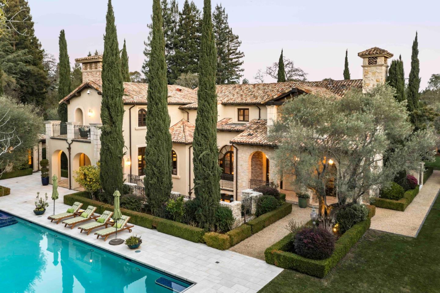 Detail Gallery Image 34 of 52 For 35 Barry Ln, Atherton,  CA 94027 - 7 Beds | 8/2 Baths