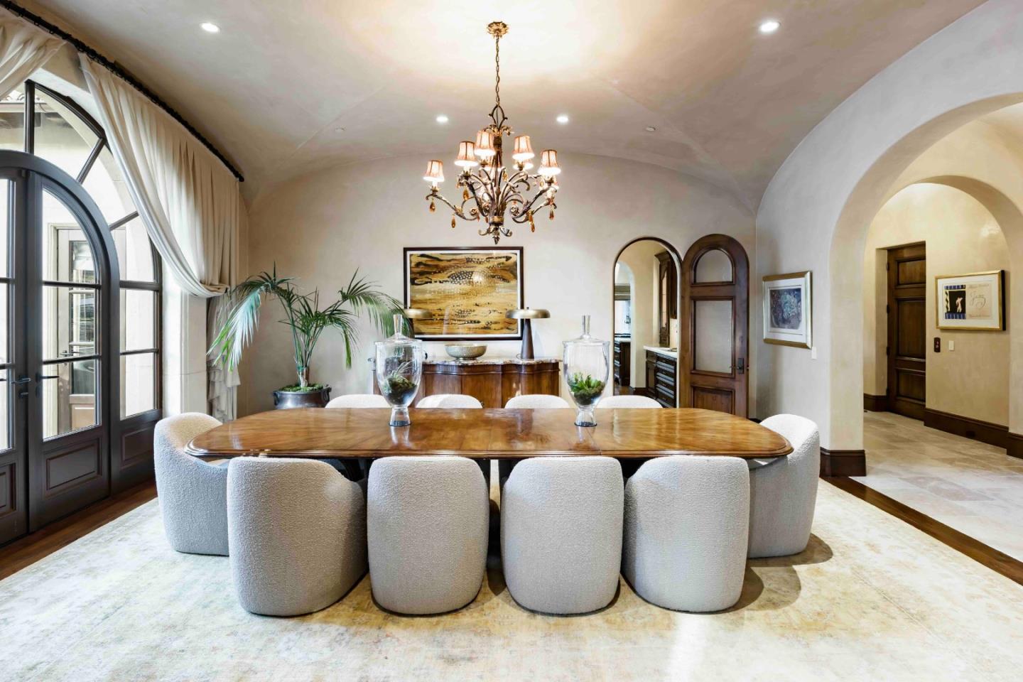 Detail Gallery Image 7 of 52 For 35 Barry Ln, Atherton,  CA 94027 - 7 Beds | 8/2 Baths