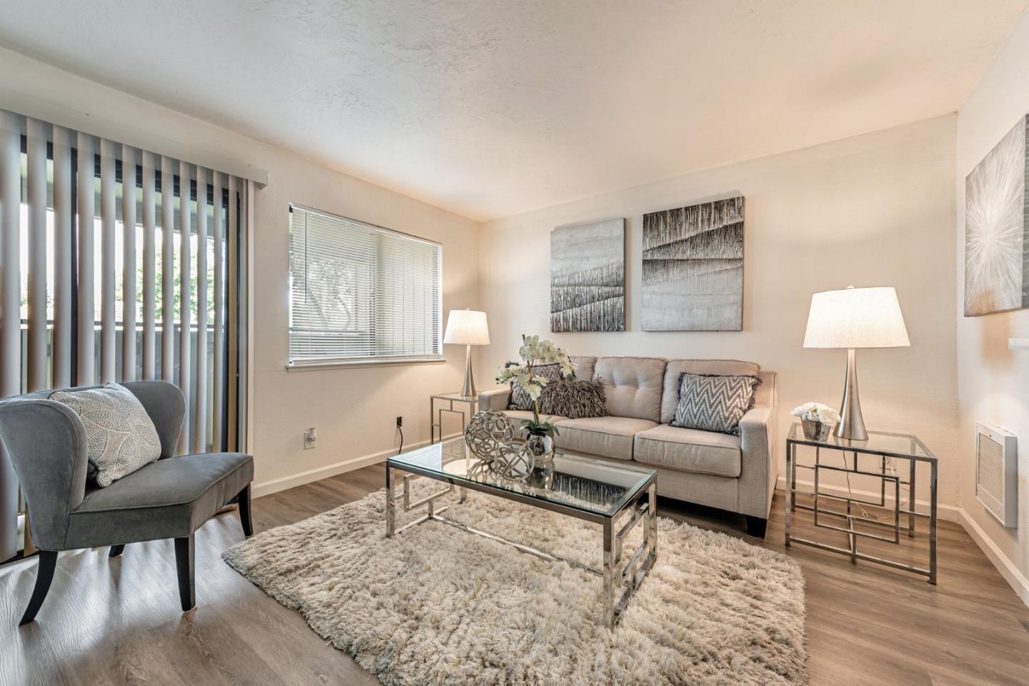 Detail Gallery Image 3 of 15 For 1427 Alma Loop, San Jose,  CA 95125 - 2 Beds | 2 Baths