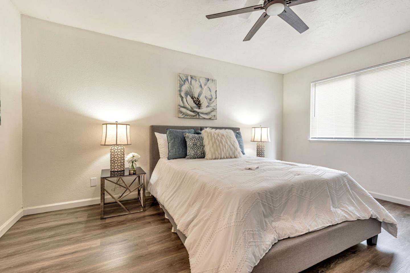 Detail Gallery Image 7 of 15 For 1427 Alma Loop, San Jose,  CA 95125 - 2 Beds | 2 Baths