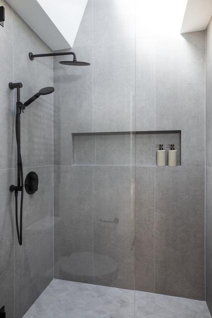 Detail Gallery Image 13 of 36 For 1541 Hull Dr, San Carlos,  CA 94070 - 4 Beds | 2/1 Baths